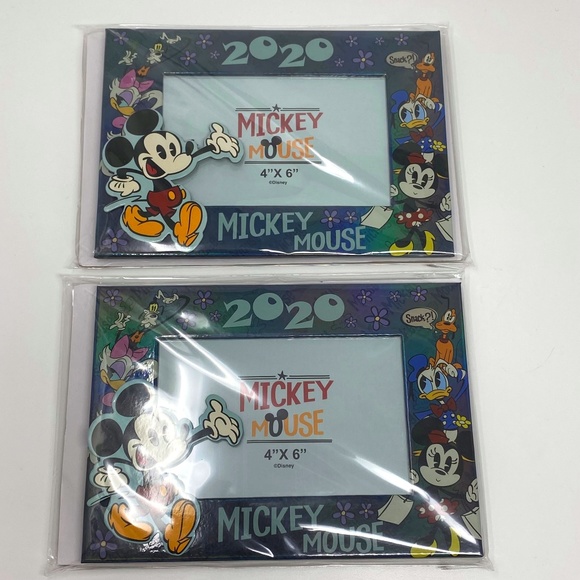 Set of Two 2020 Mickey Mouse Disney Picture Frames Metallic Plastic Minnie 4x6 - Picture 1 of 6